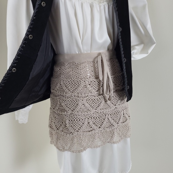 BCBG Maxazria crochet mini skirt crop top - Picture 12 of 12